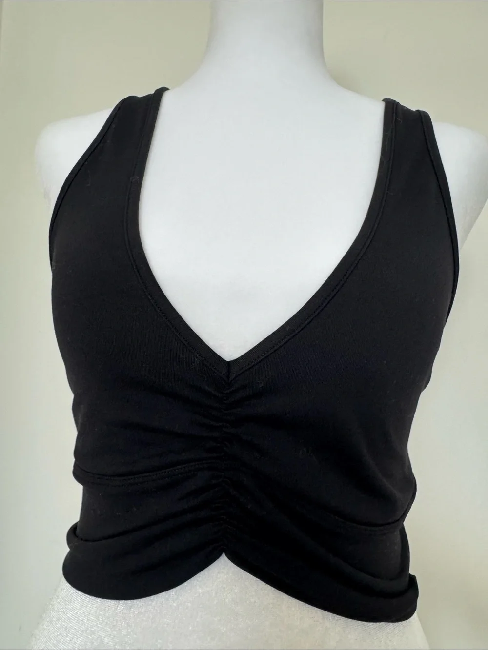 ALO Black Deep V-Neck Sports Bra - Women's